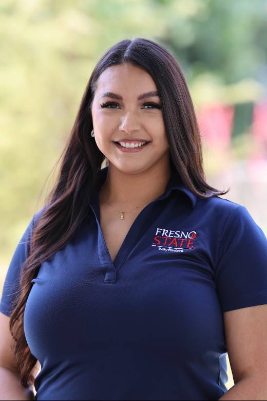 Adrianna's headshot
